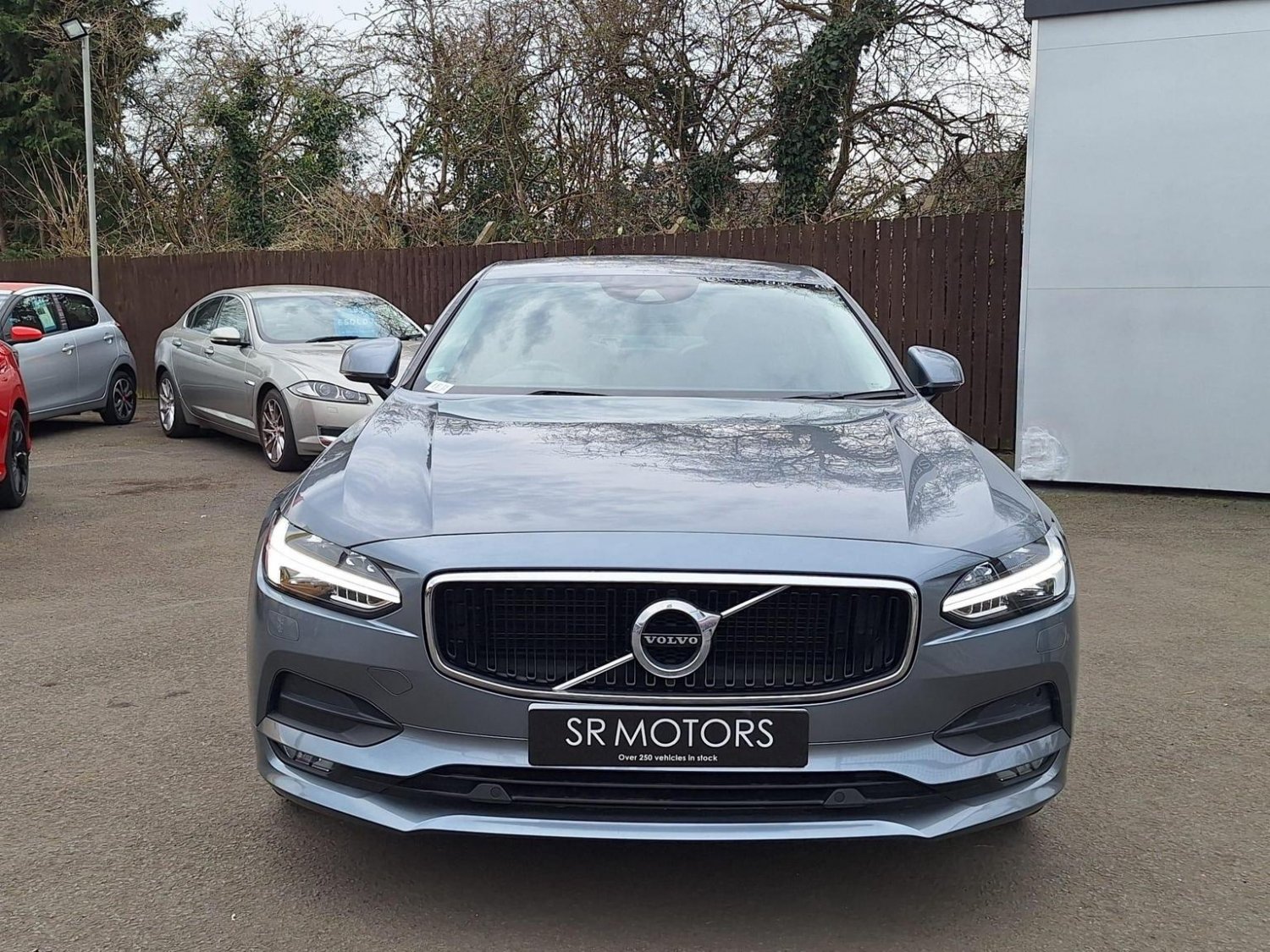 Volvo S90