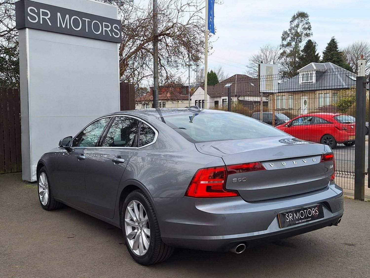 Volvo S90