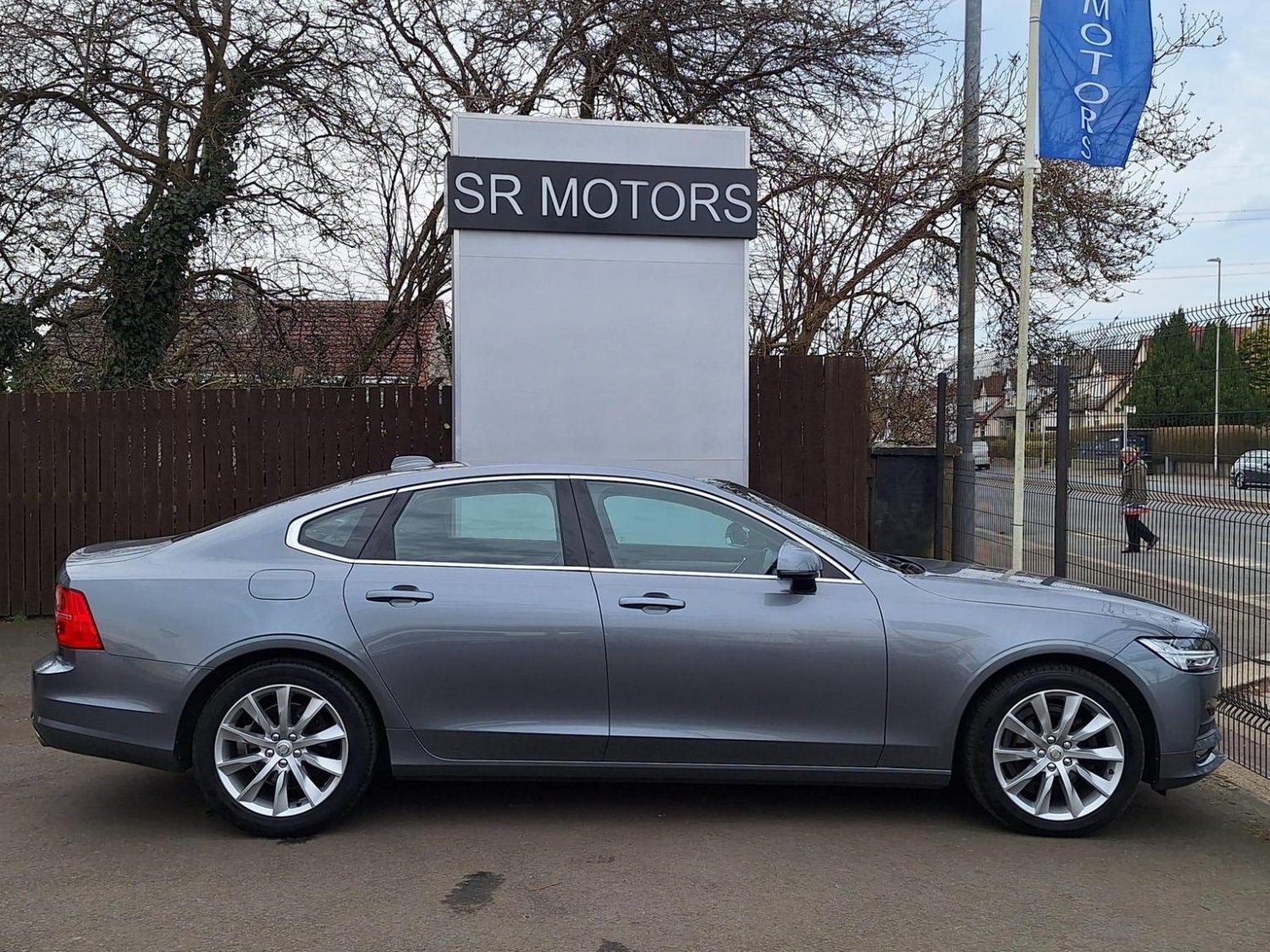 Volvo S90