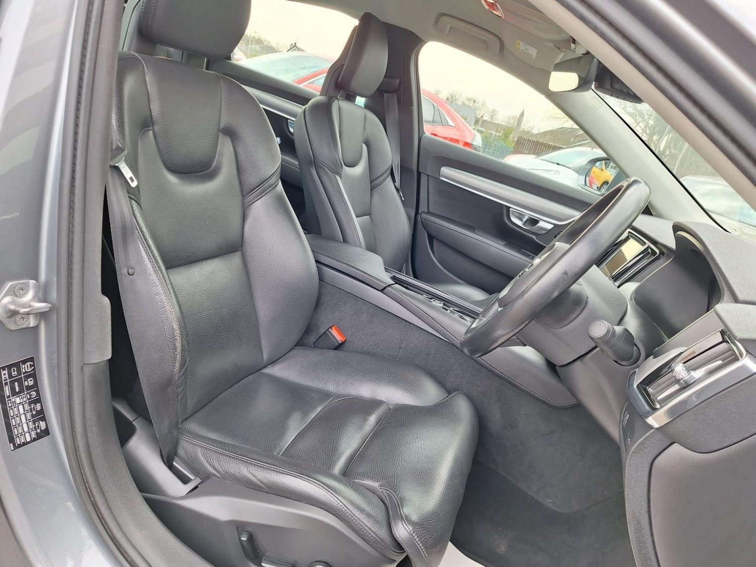 Volvo S90