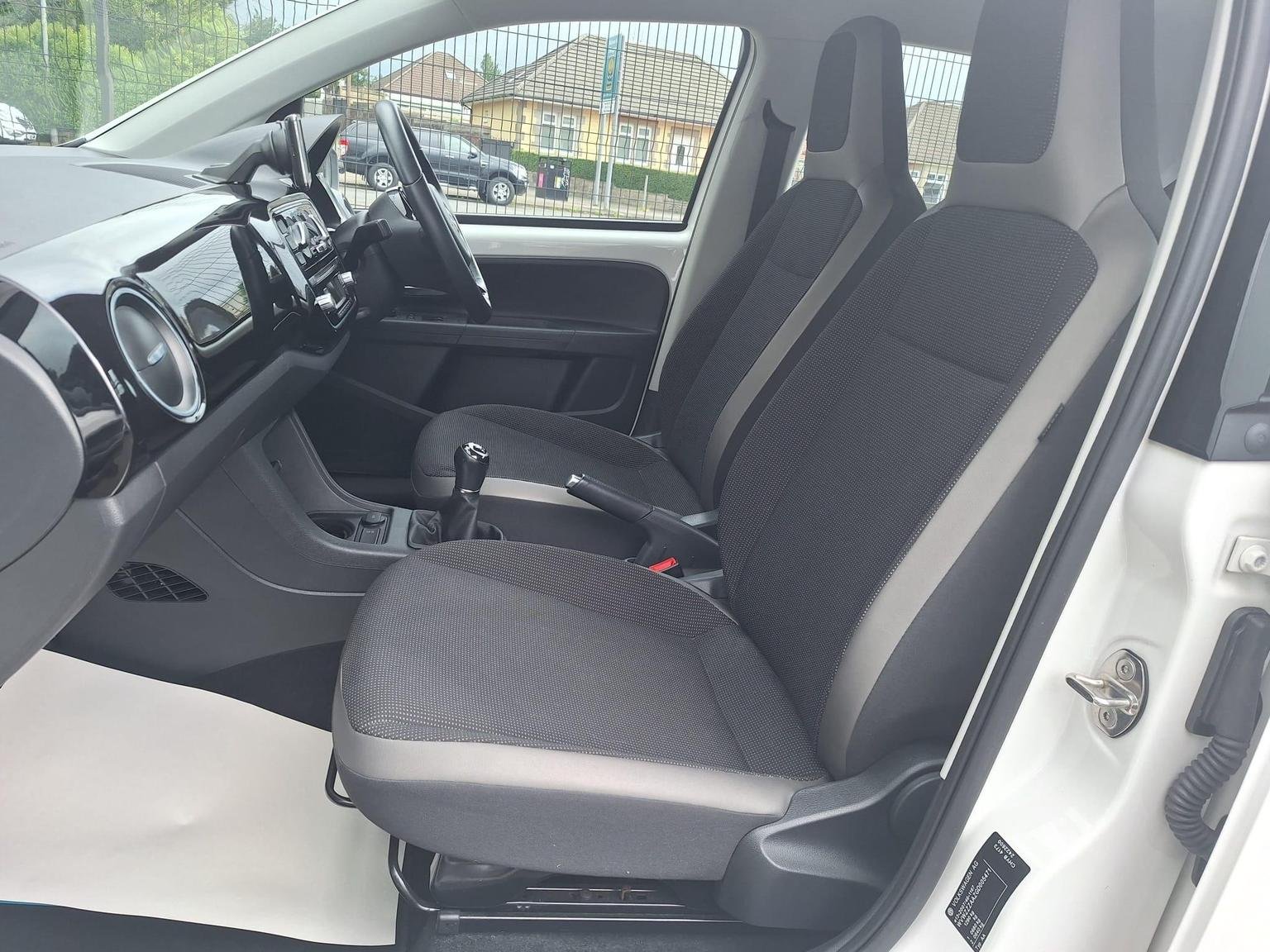Volkswagen UP