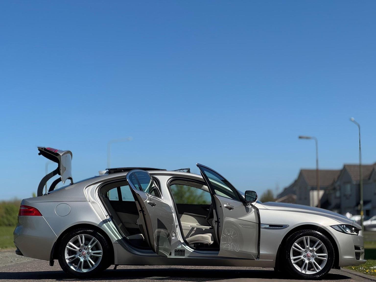 Jaguar XE