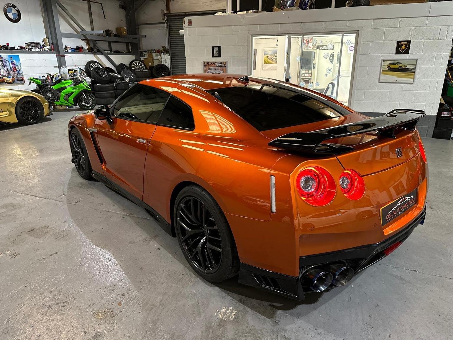 Nissan Gt R