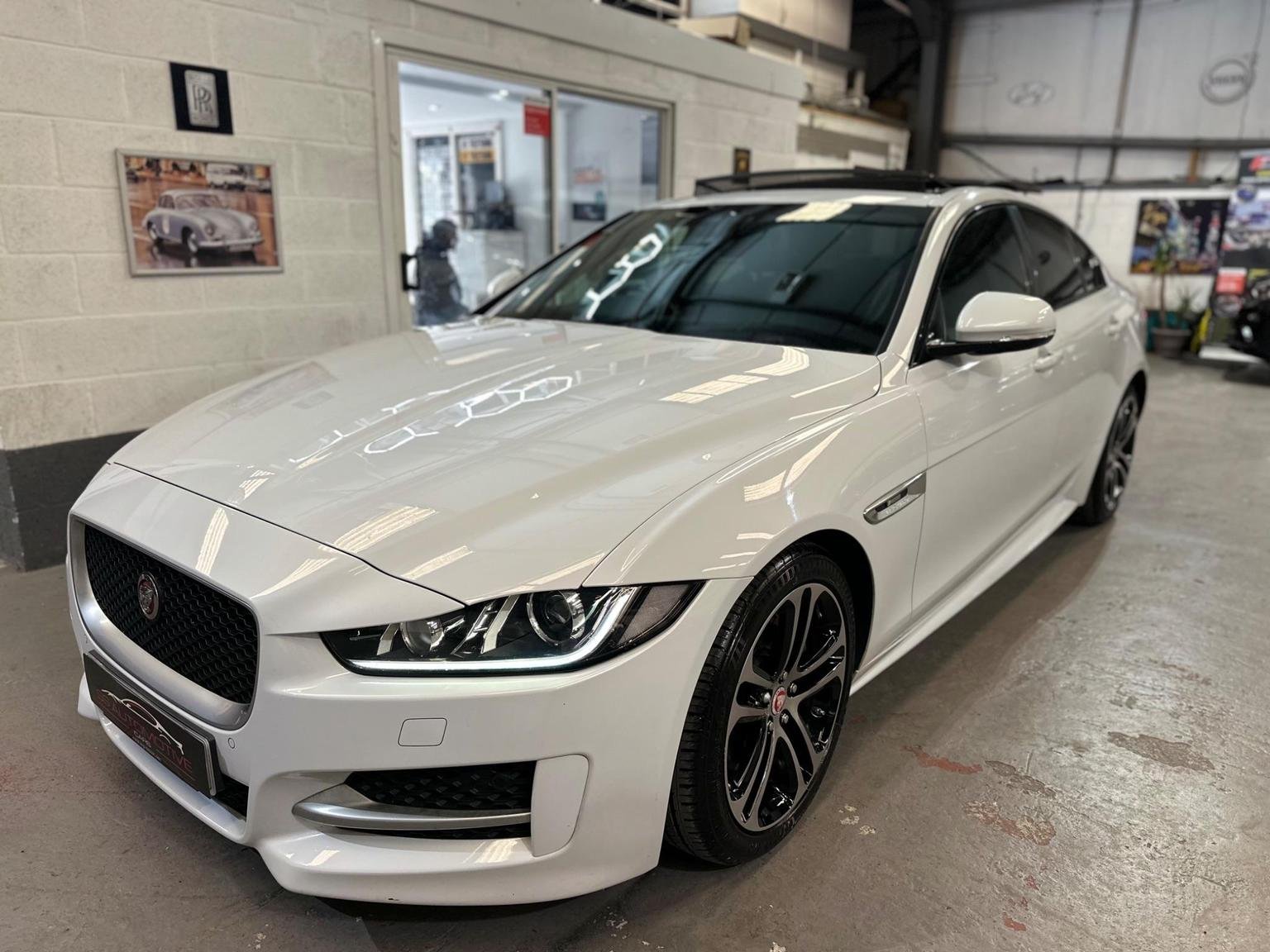 Jaguar XE