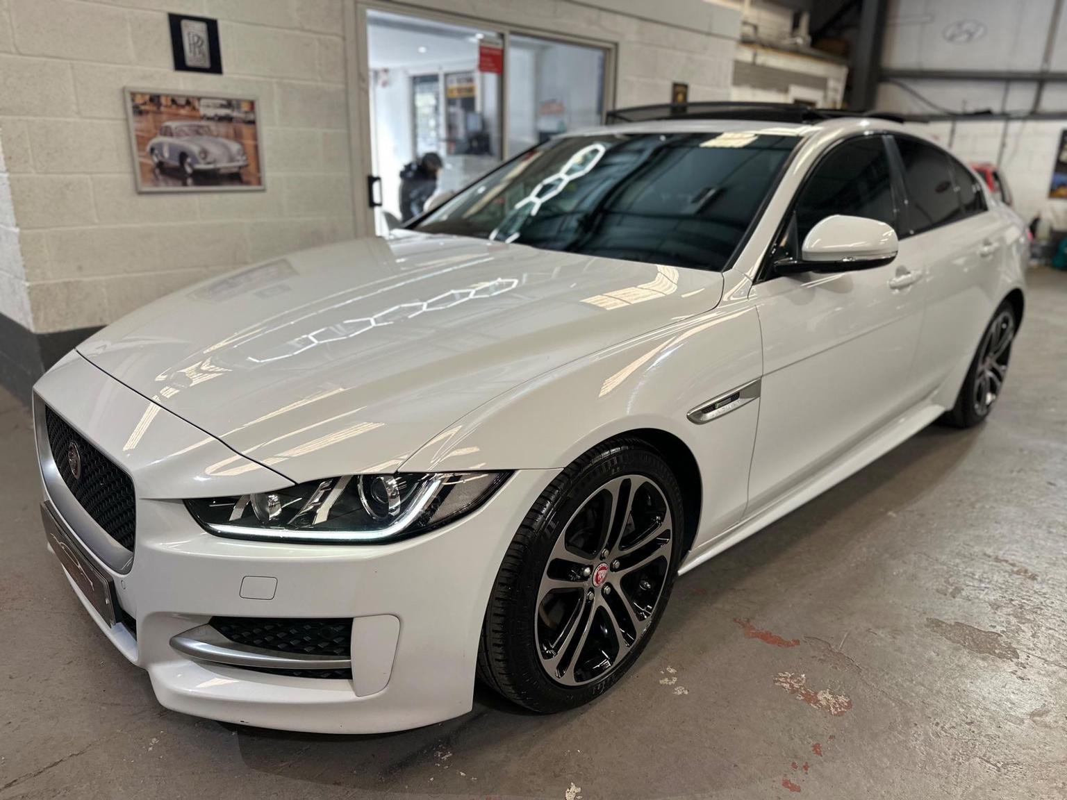 Jaguar XE