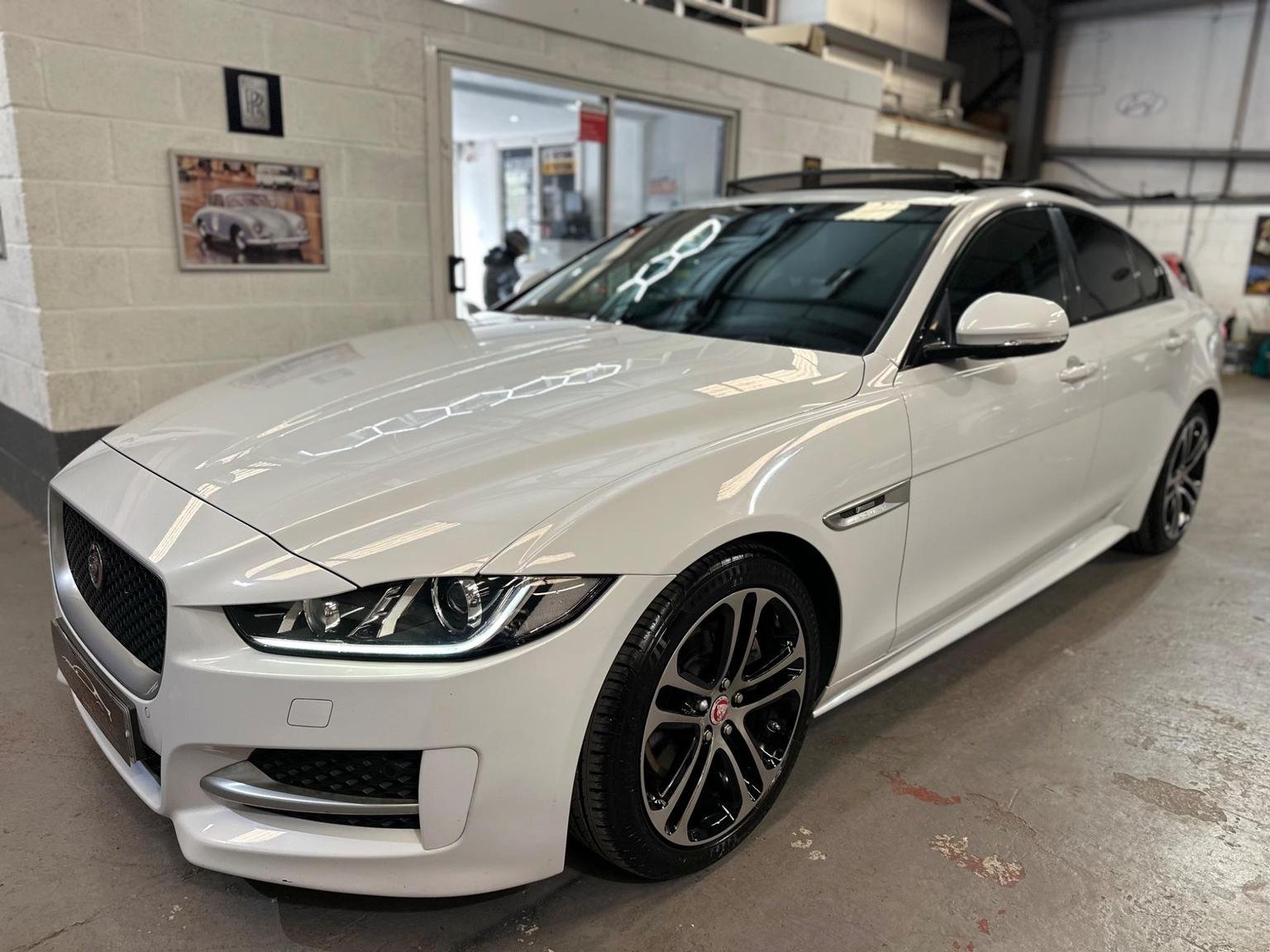 Jaguar XE