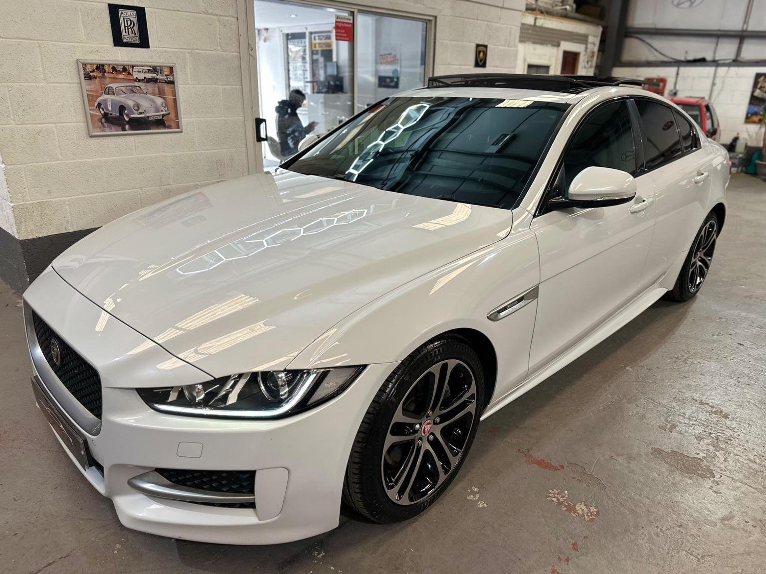 Jaguar XE