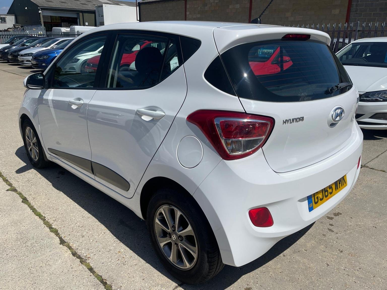 Hyundai i10