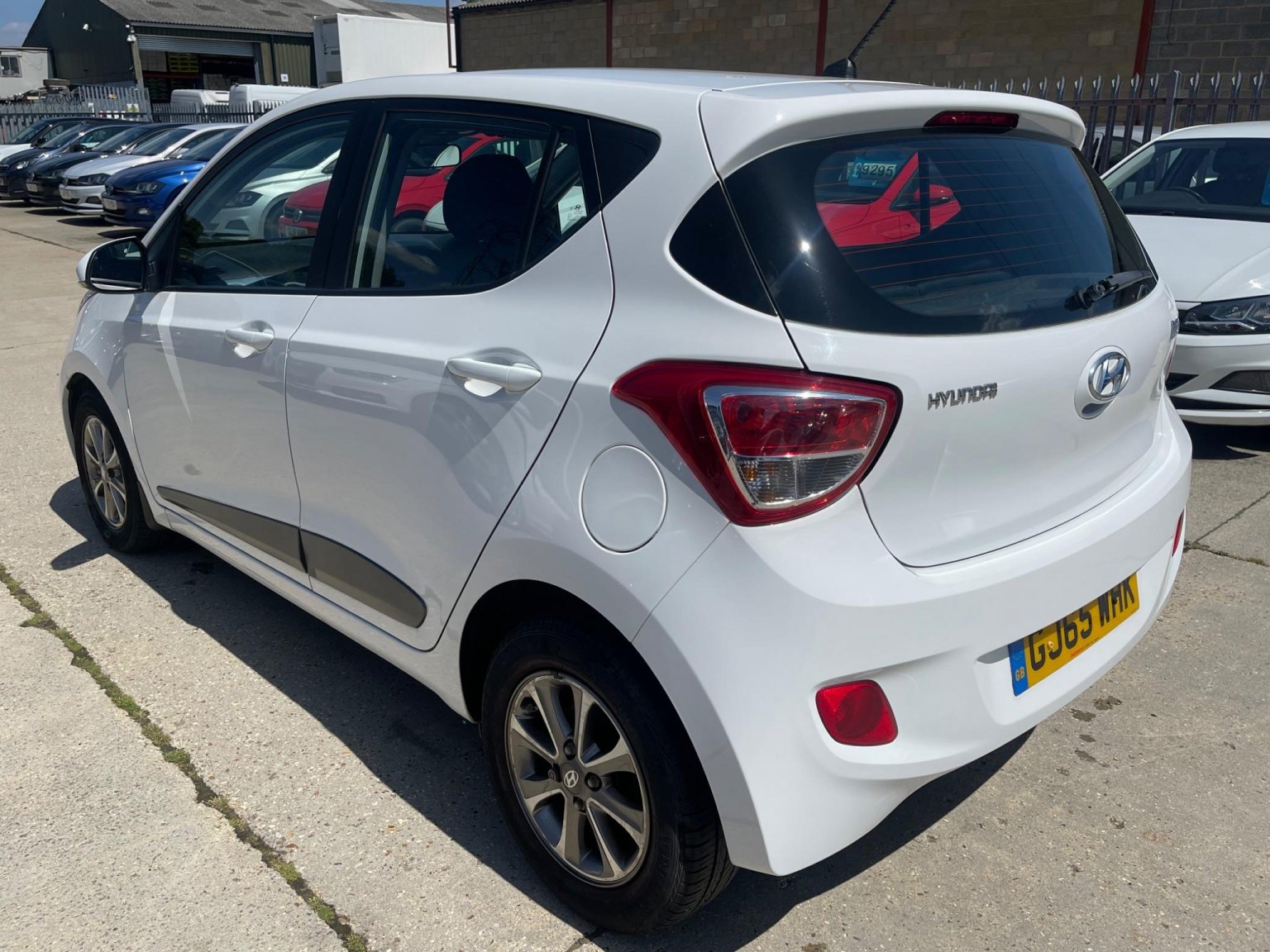 Hyundai i10