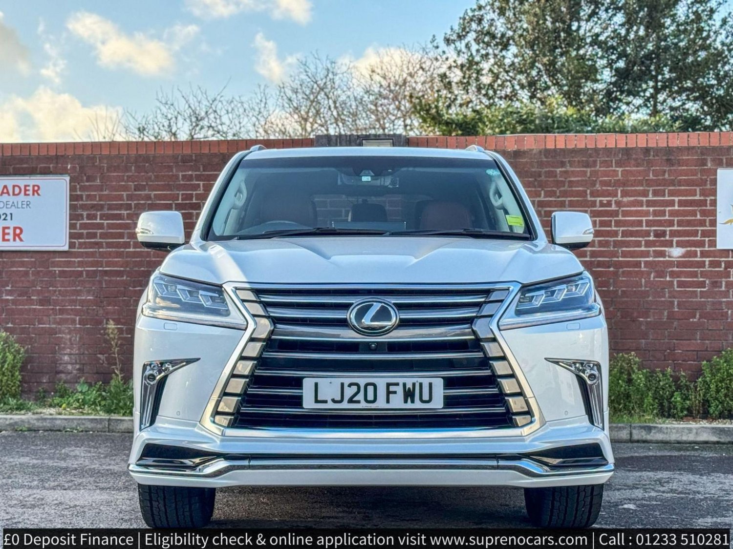 Lexus LX570