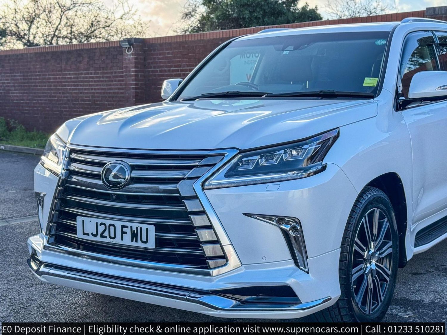 Lexus LX570
