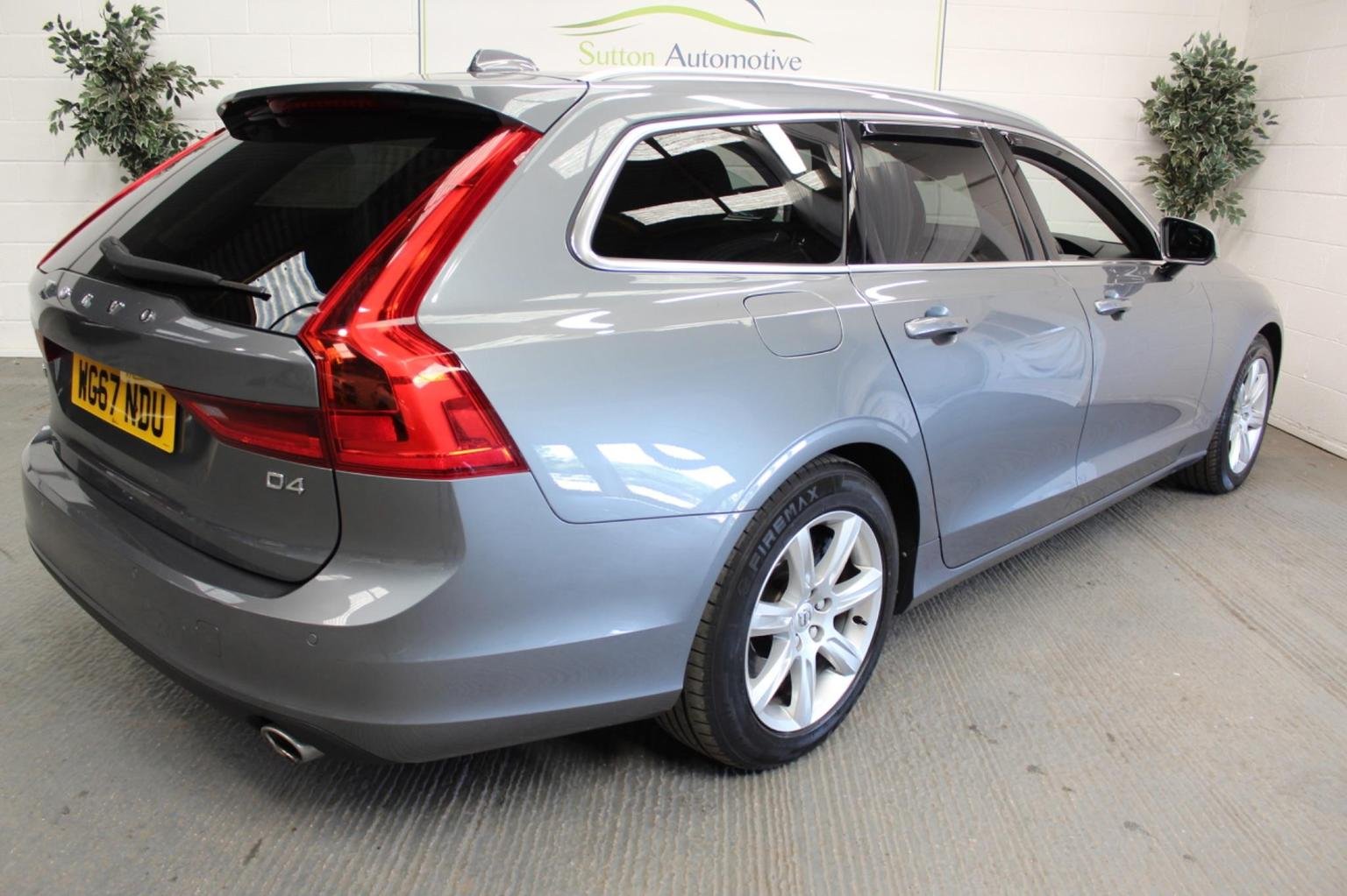 Volvo V90