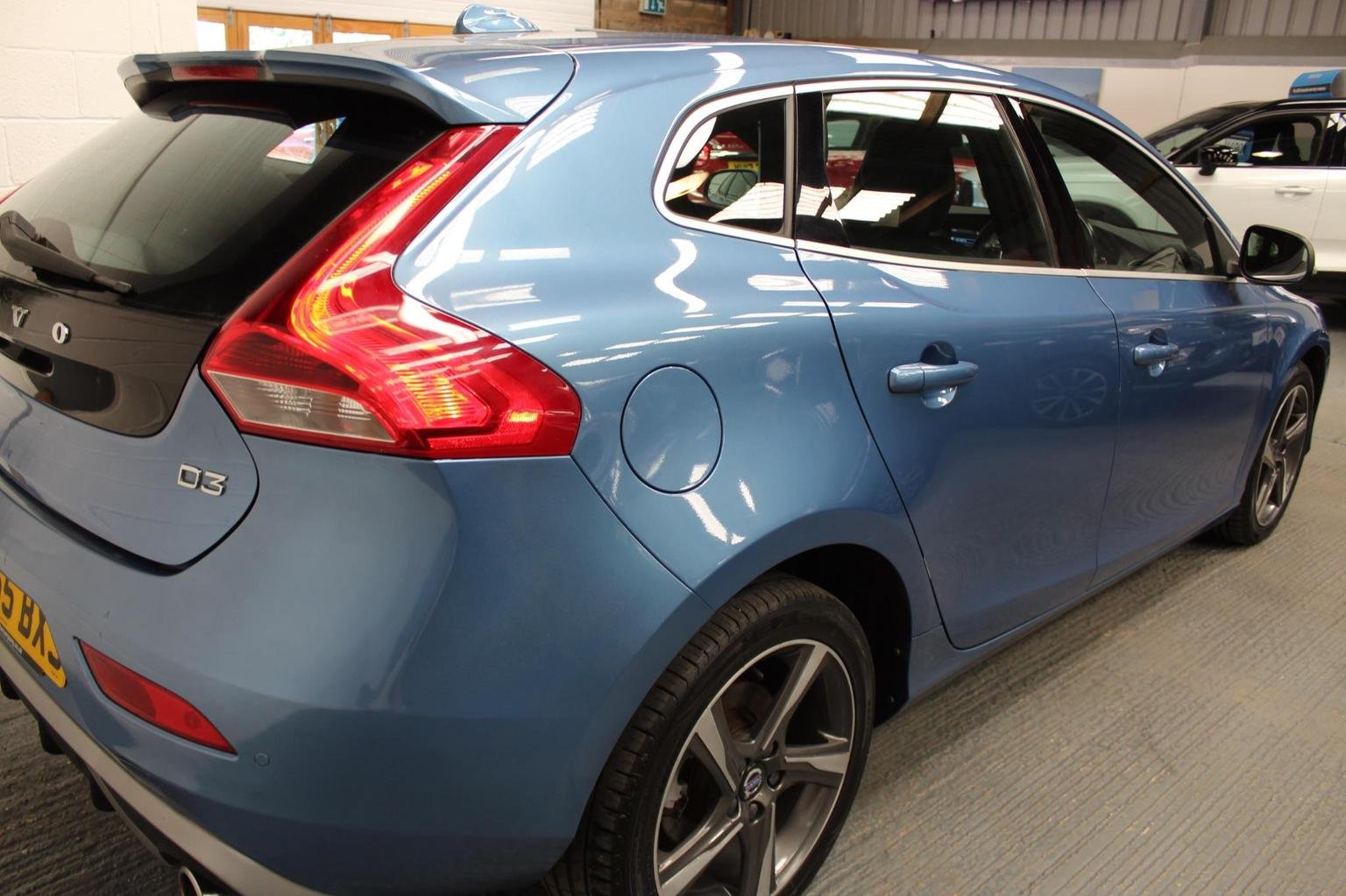 Volvo V40