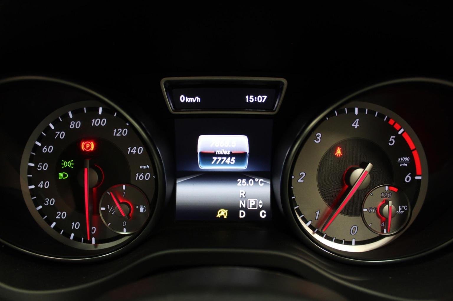 Mercedes Benz CLA