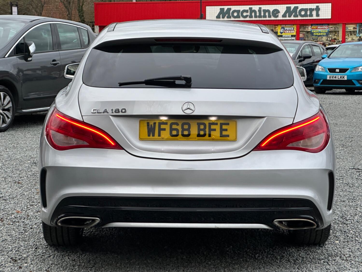 Mercedes Benz CLA
