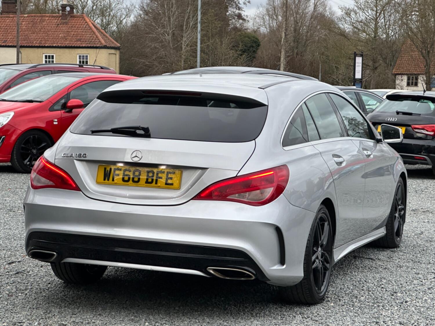 Mercedes Benz CLA