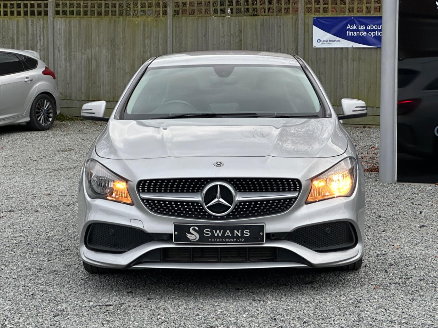 Mercedes Benz CLA