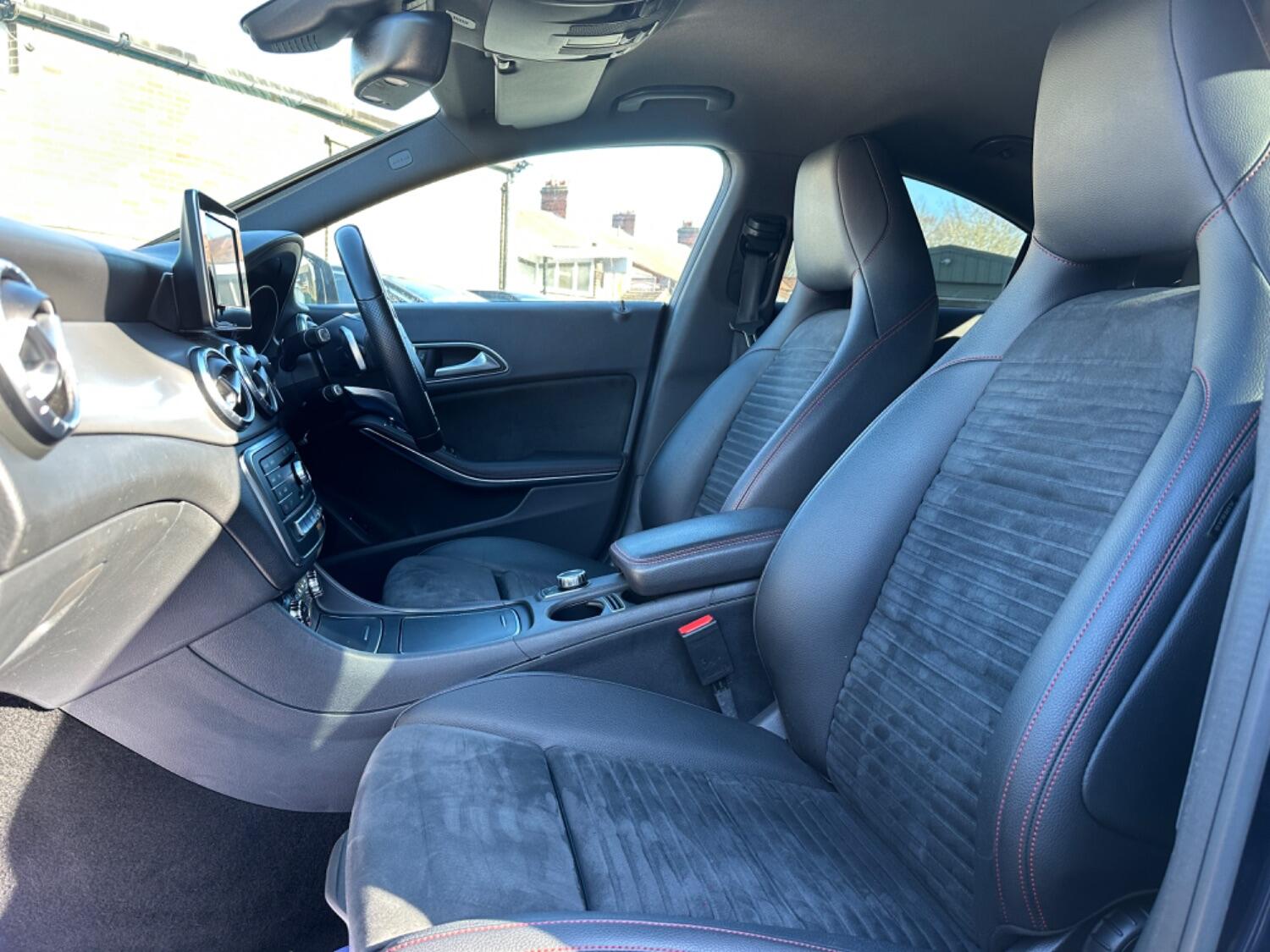 Mercedes Benz CLA