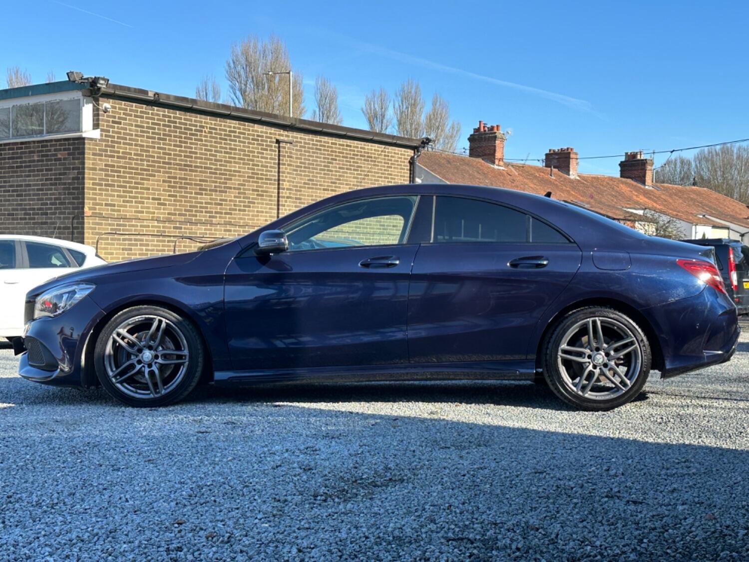 Mercedes Benz CLA