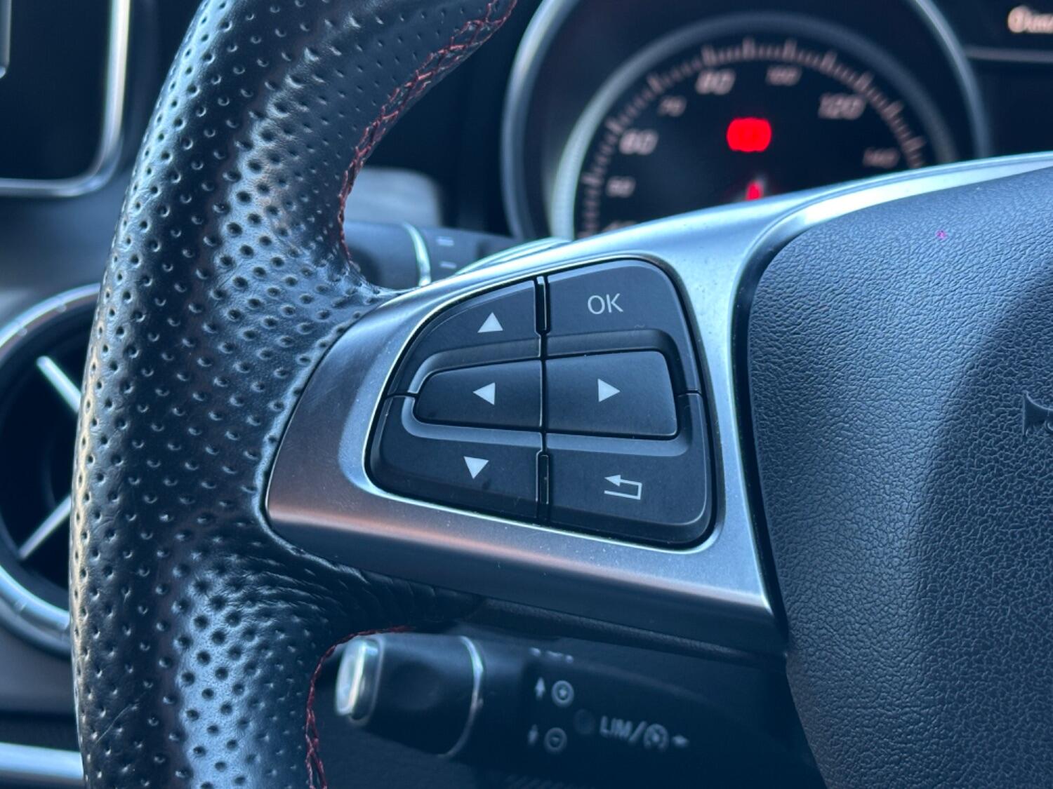 Mercedes Benz CLA