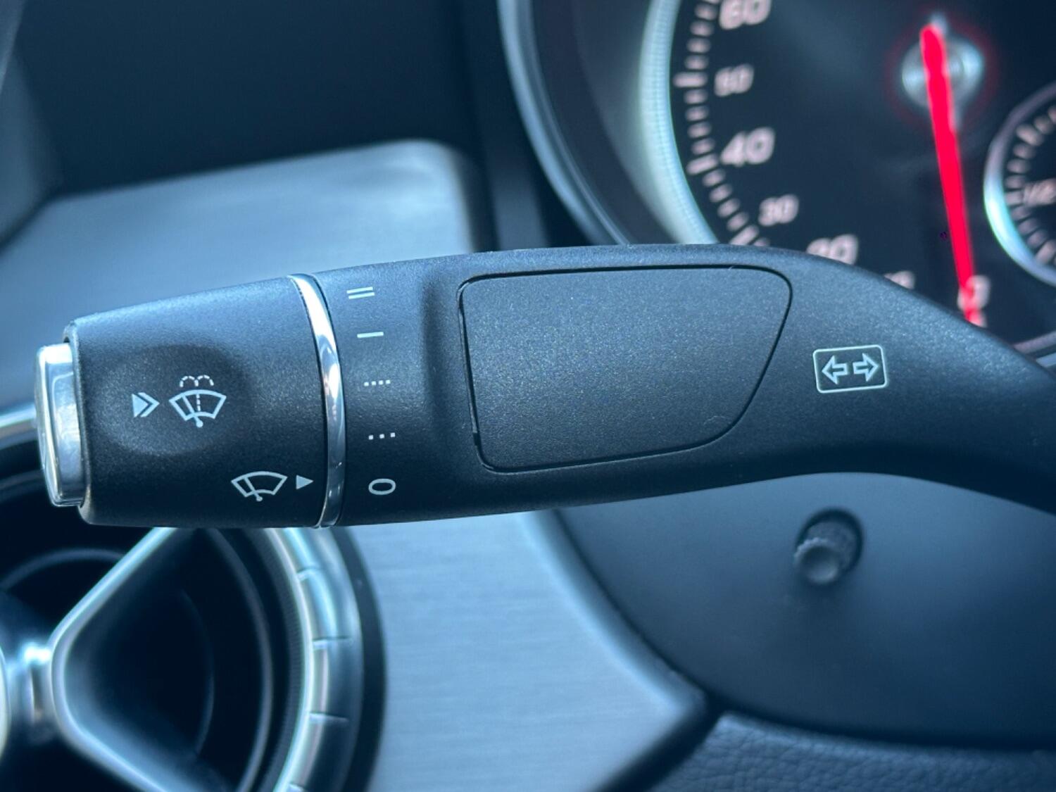 Mercedes Benz CLA