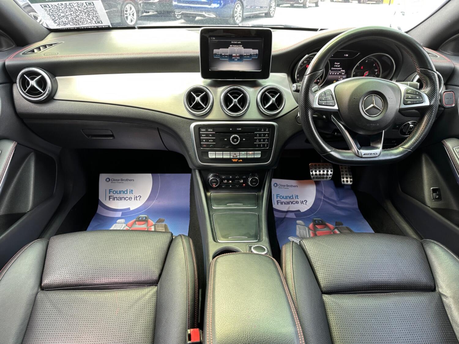 Mercedes Benz CLA