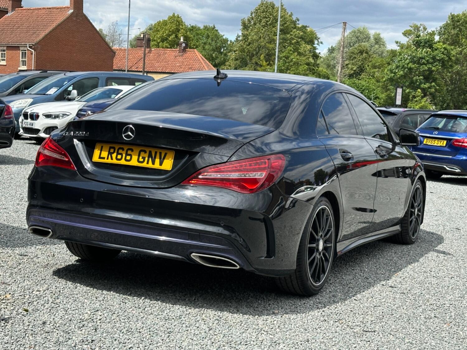Mercedes Benz CLA