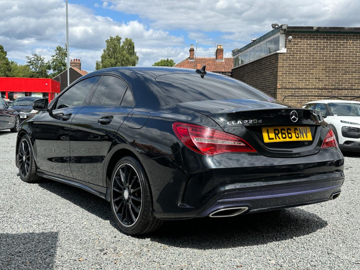Mercedes Benz CLA