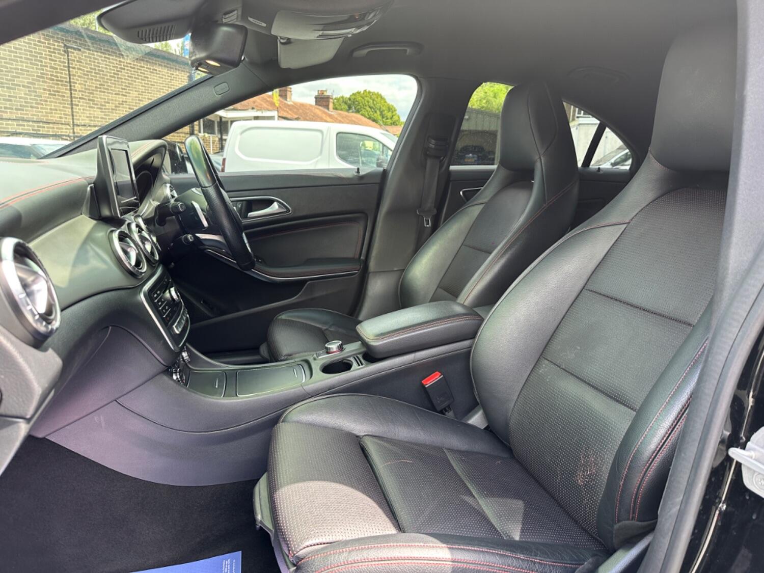 Mercedes Benz CLA
