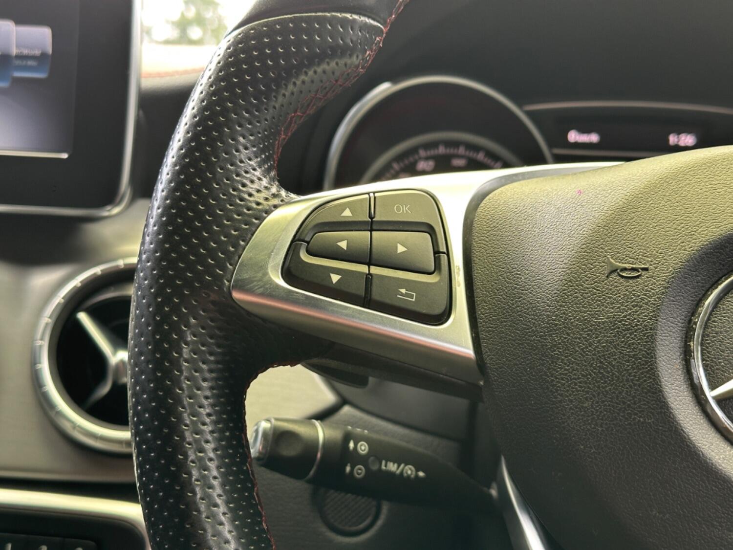 Mercedes Benz CLA