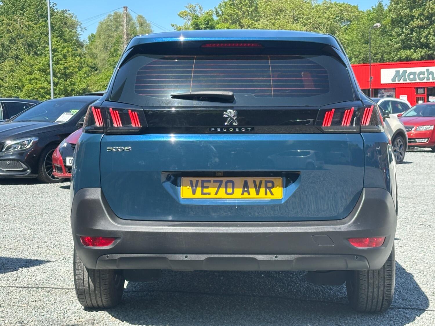 Peugeot 5008