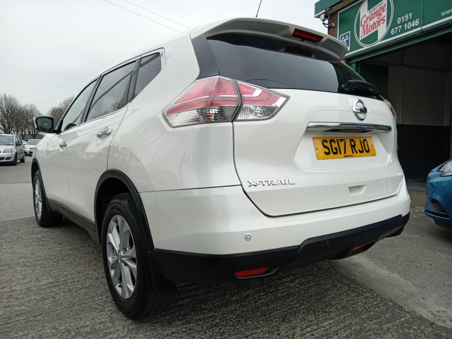 Nissan X Trail