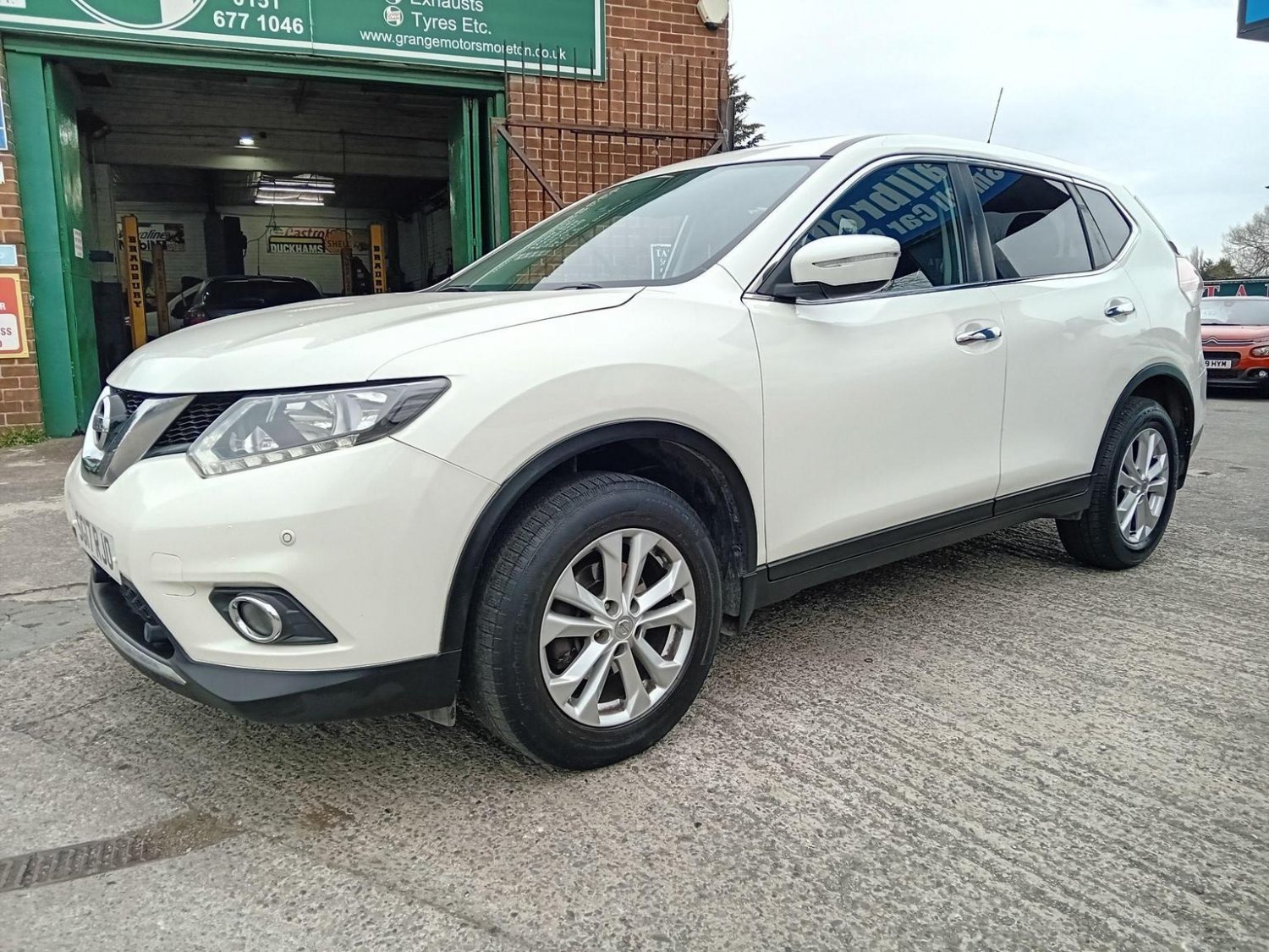 Nissan X Trail