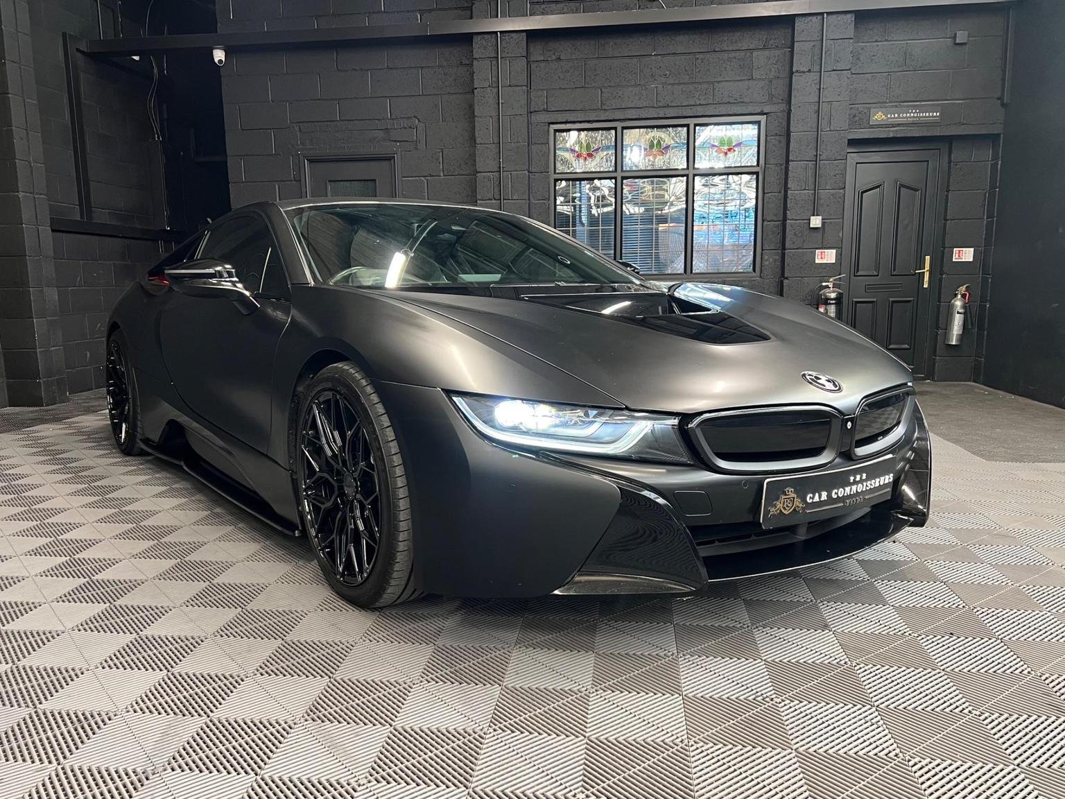 BMW i8