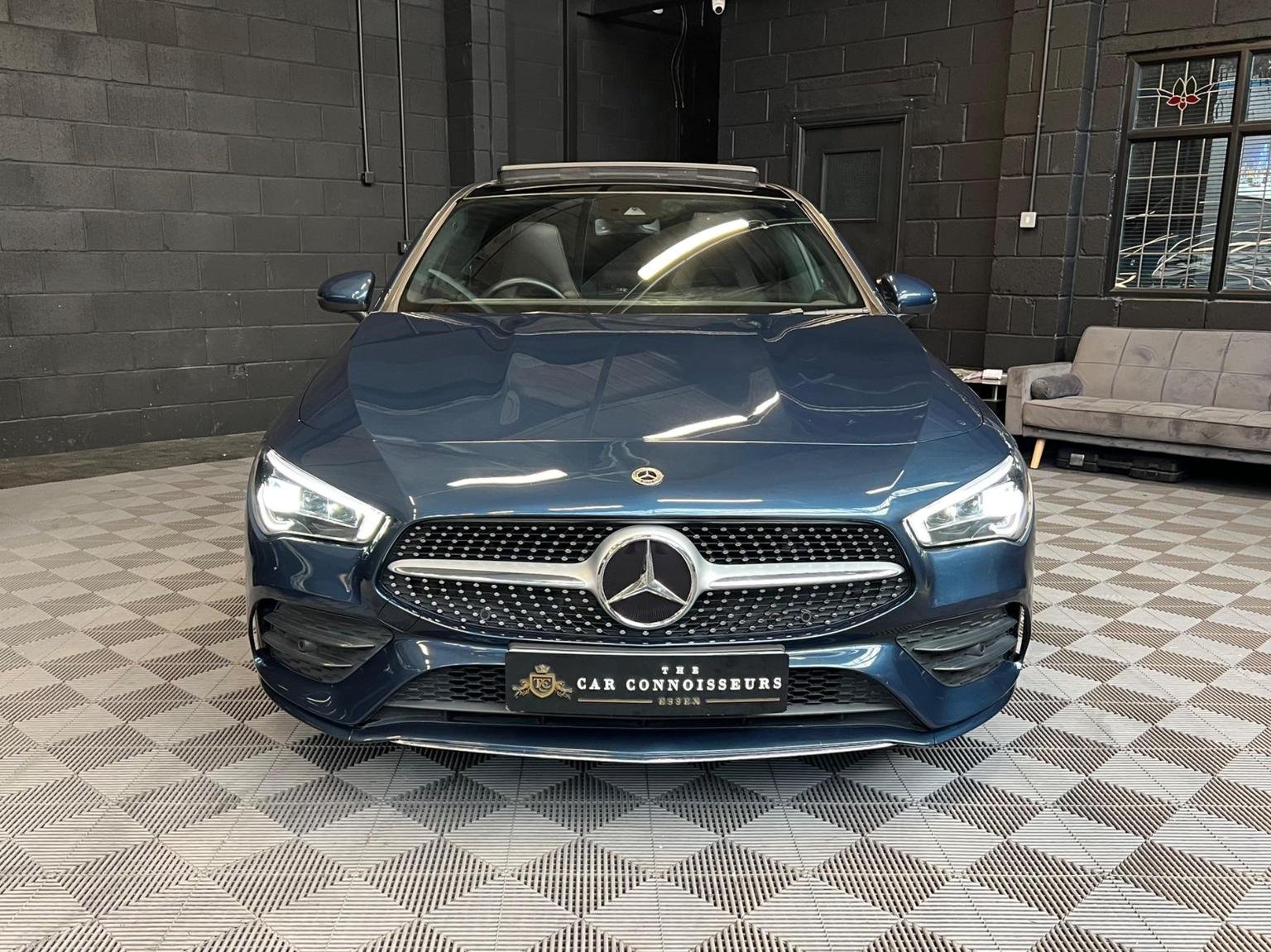 Mercedes Benz CLA