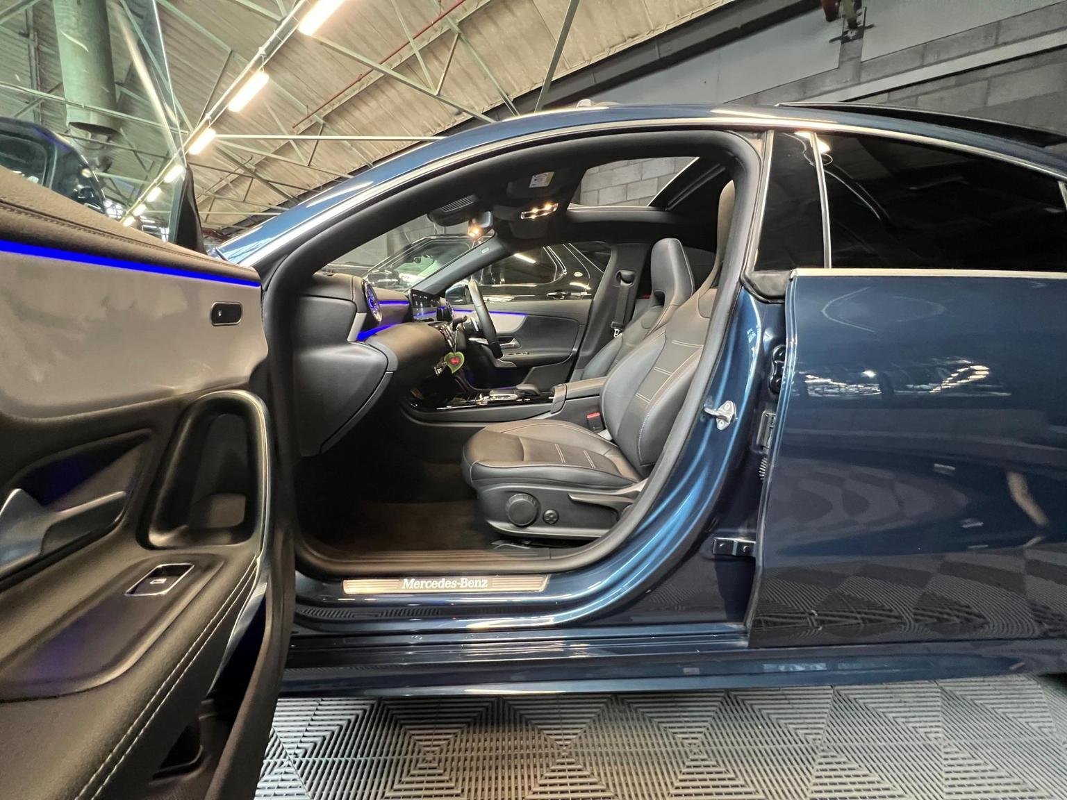 Mercedes Benz CLA