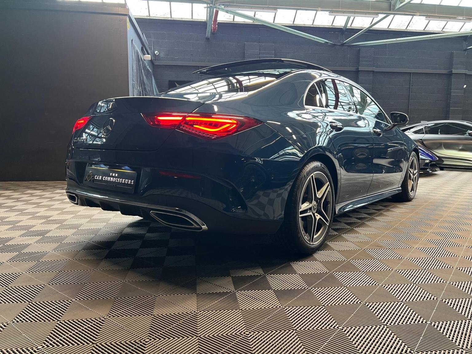 Mercedes Benz CLA