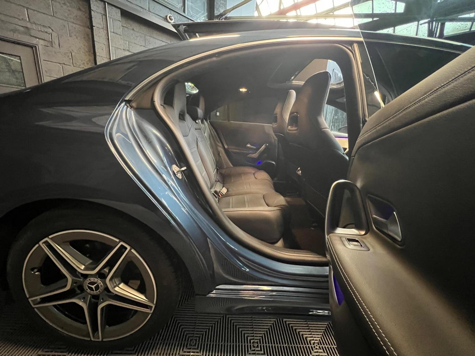 Mercedes Benz CLA
