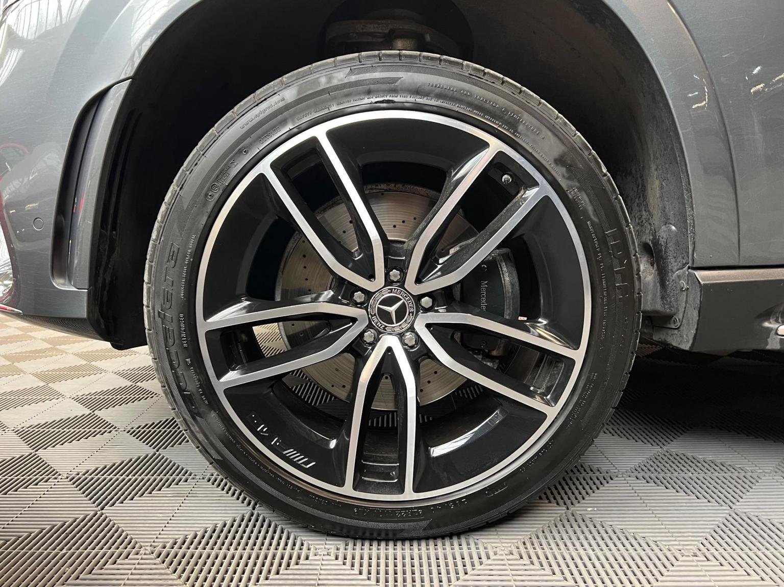 Mercedes Benz GLE-CLASS