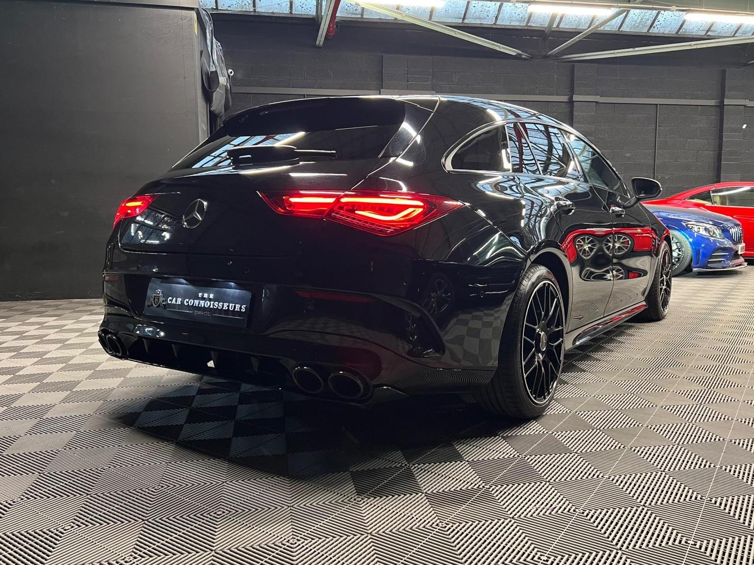 Mercedes Benz CLA