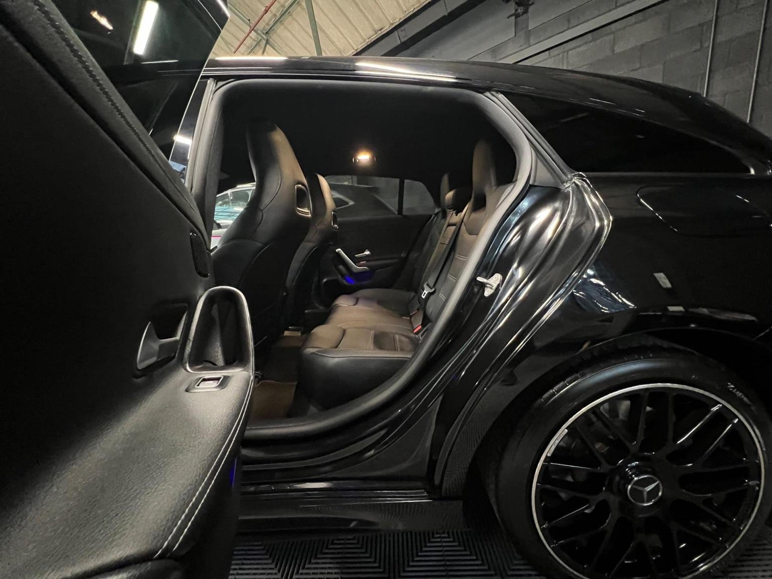 Mercedes Benz CLA