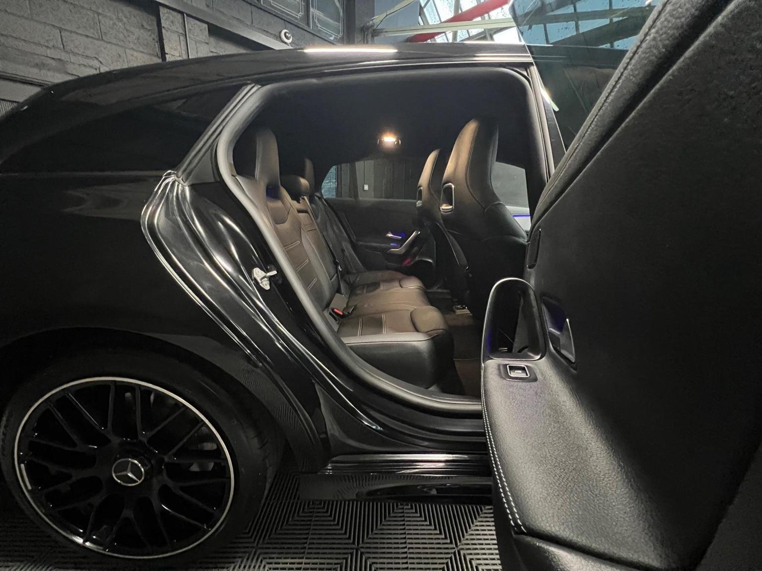 Mercedes Benz CLA