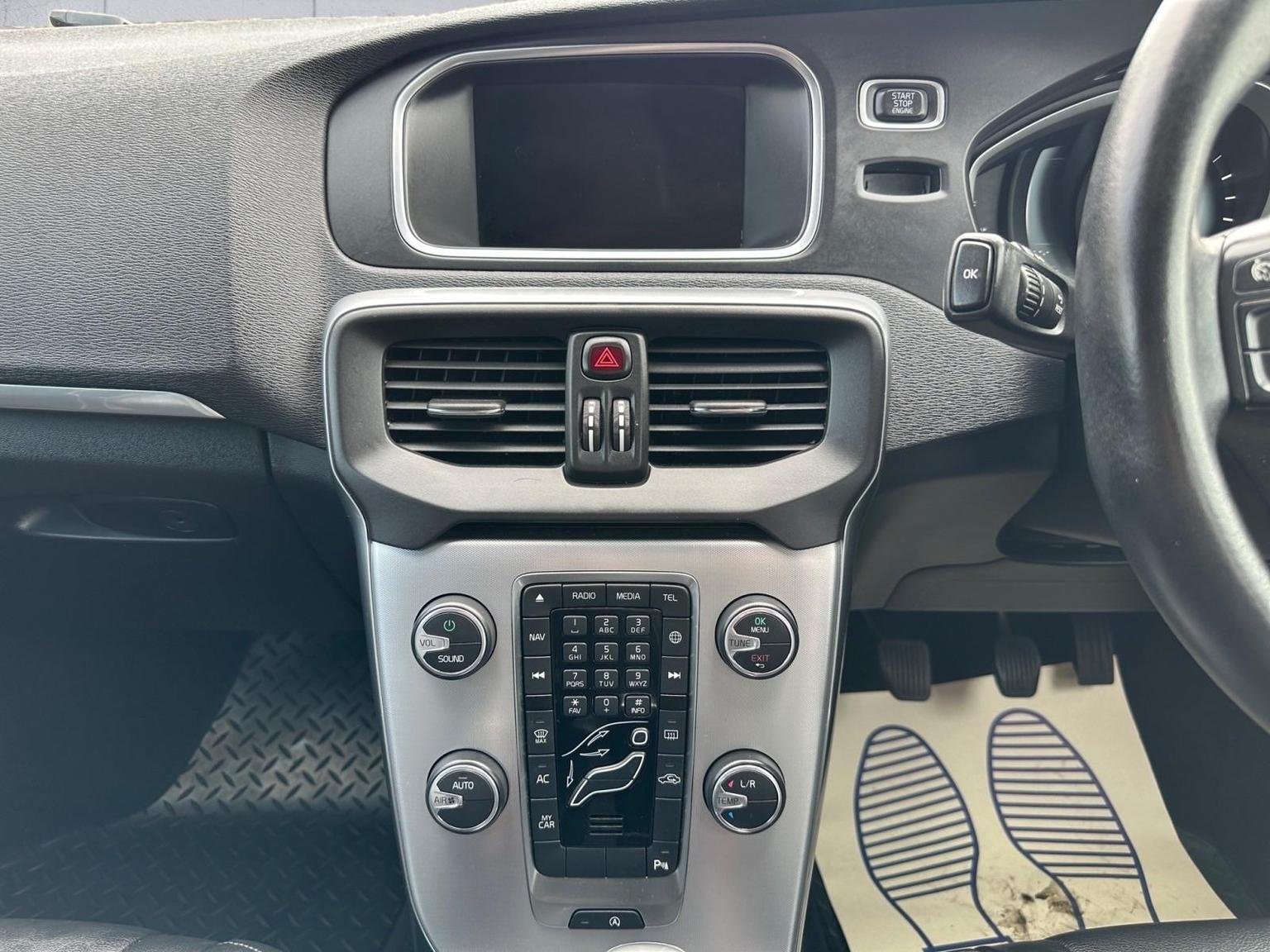 Volvo V40