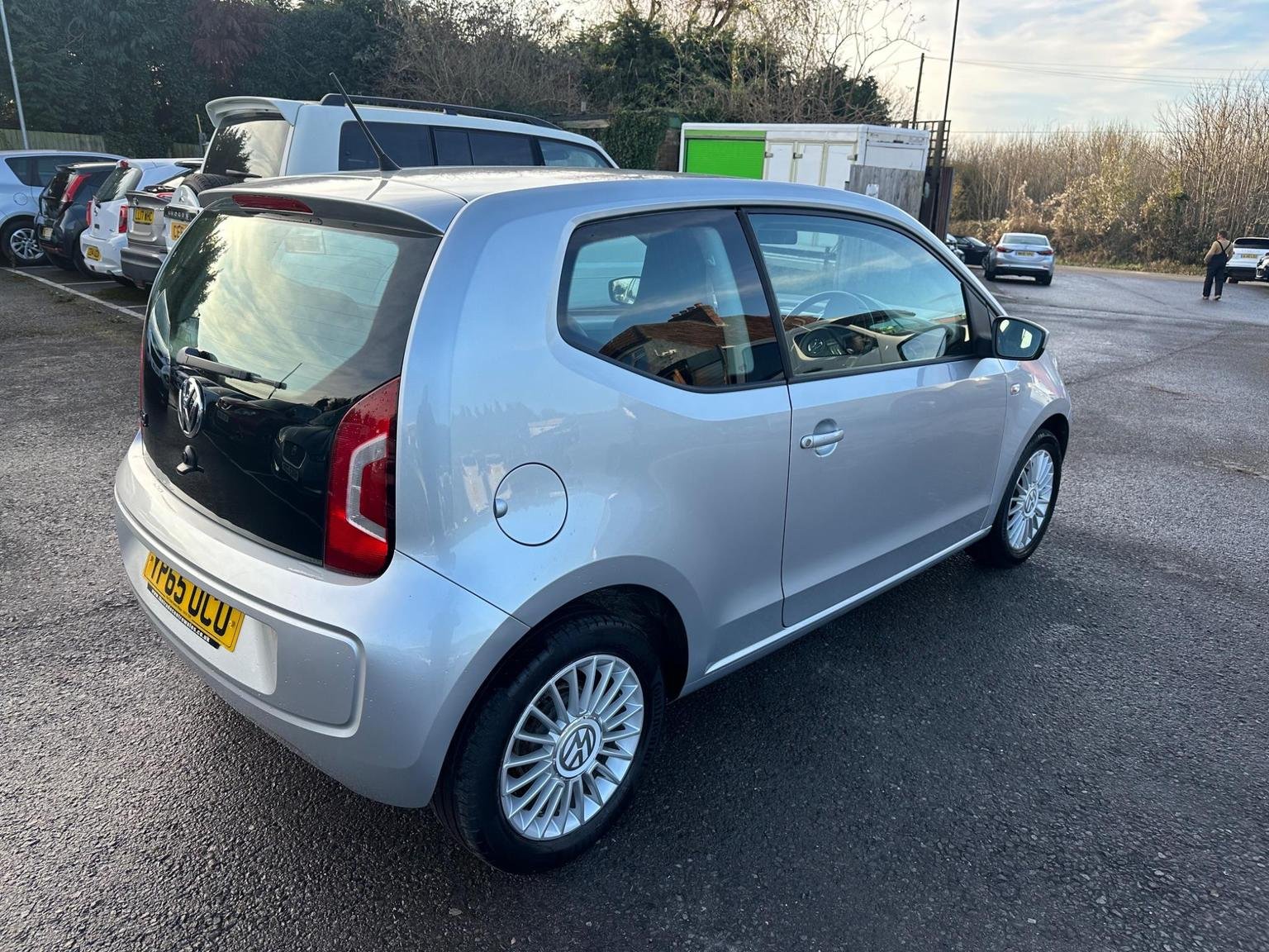 Volkswagen UP