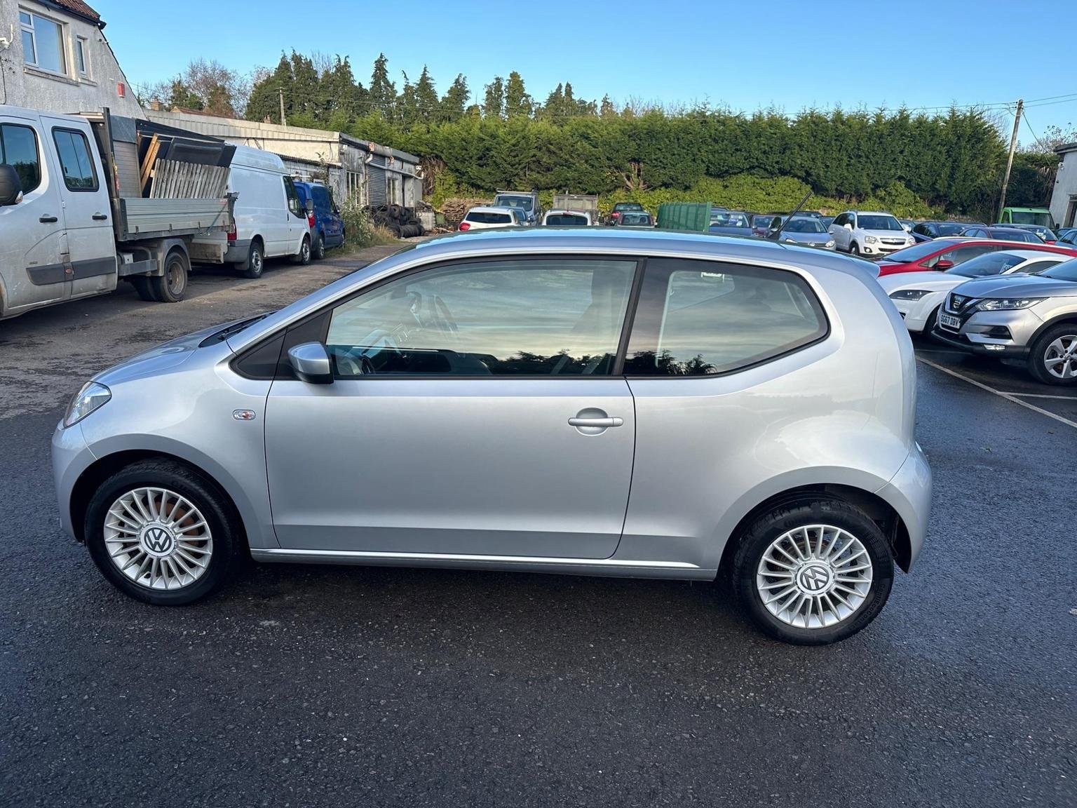 Volkswagen UP
