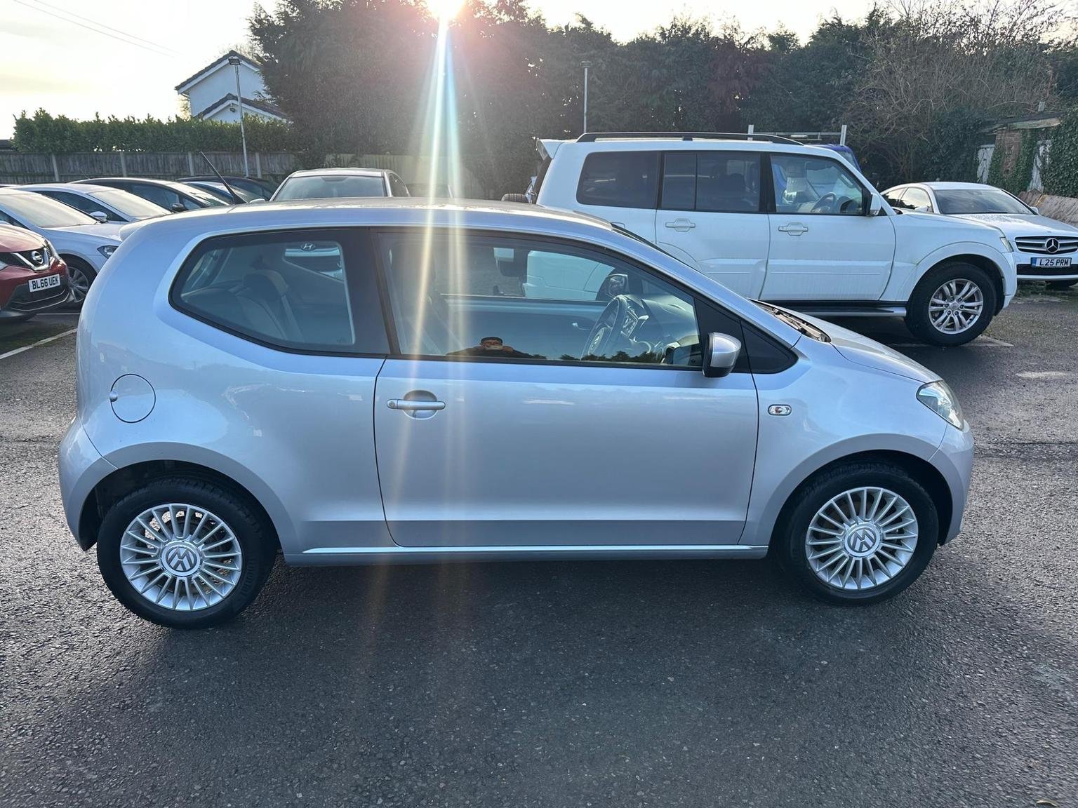 Volkswagen UP