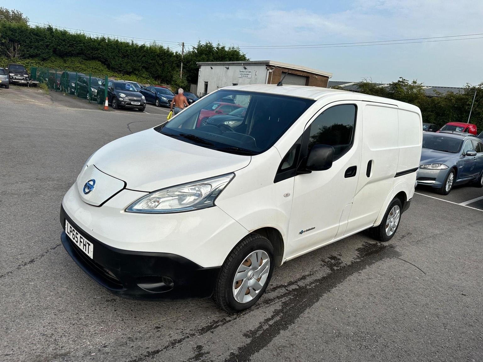 Nissan eNV200