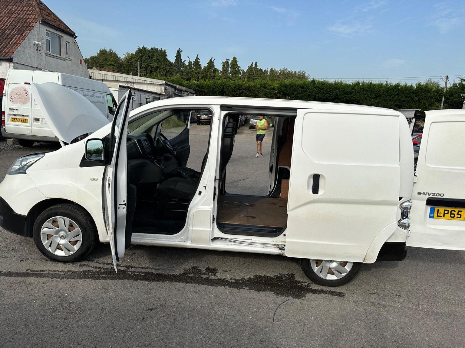 Nissan eNV200