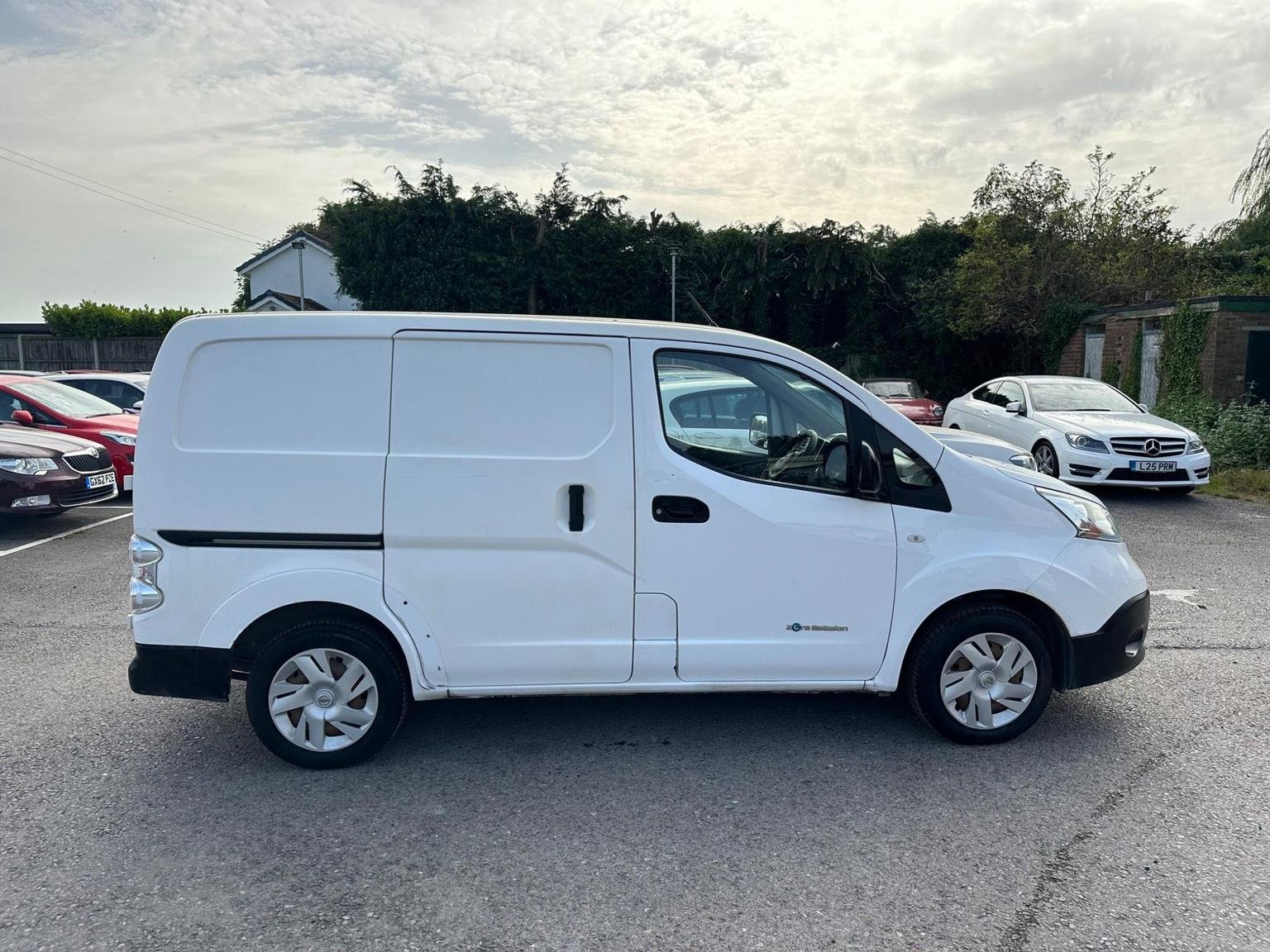 Nissan eNV200
