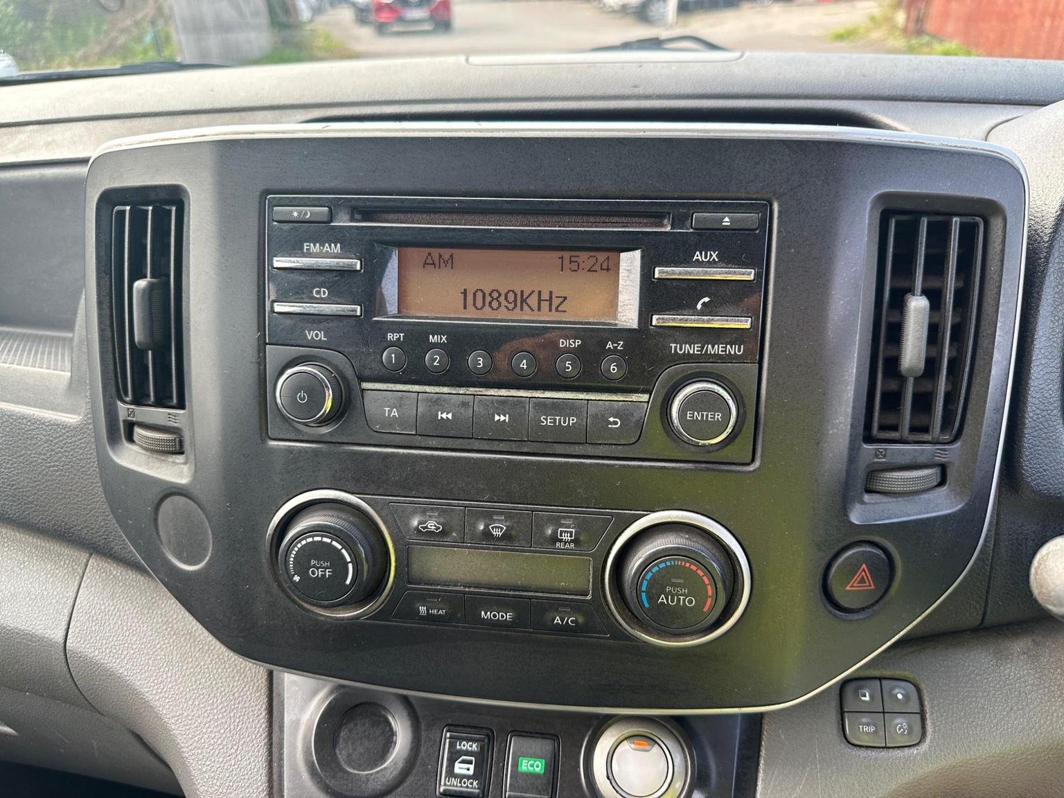 Nissan eNV200